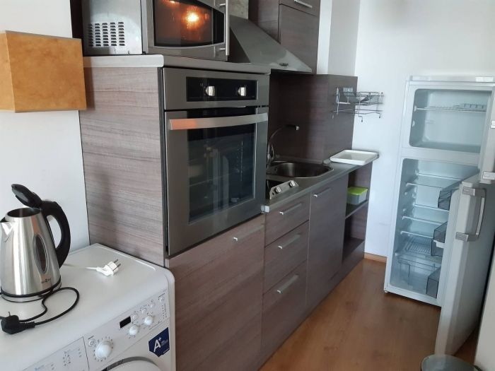 Сдаётся в аренду: двухкомнатная квартира в комплексе «Сильвер Бич», первая линия у моря