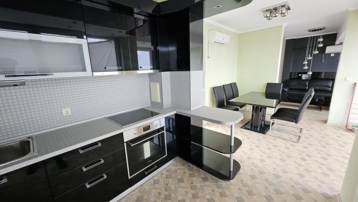 Бургас, Болгария. Квартира в продаже Бургас трехкомнатная квартира без таксы в ЖК Меден Рудник лот №2643